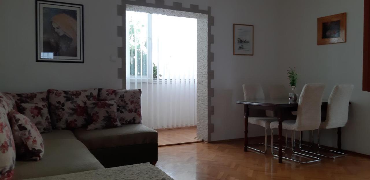 Apartment Rita Makarska Exteriör bild