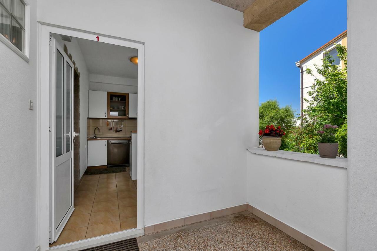 Apartment Rita Makarska Exteriör bild